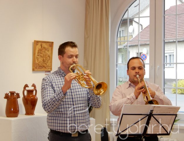 Gyökerek és szárnyak - kiállításmegnyitó 14